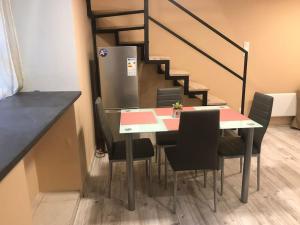 Separate flat,3 rooms!Central location-best price!
