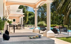 Villas Villa Monaco - Luxury Living in Cap d-Ail with Bentley, Butler and Heated Pool : photos des chambres