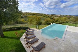 Villa Zvonar near Motovun with large pool and whirlpool