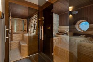 Villa Vlastelini II near Labin - Rabac with sea view, beachfront and wellness 