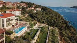 Villa Vlastelini II near Labin - Rabac with sea view, beachfront and wellness