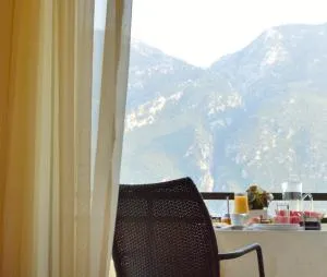 Alexakis Hotel & Spa - 卡尔派尼西翁