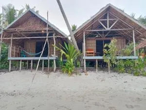 Bruno Raja Ampat Homestay - Sageurin