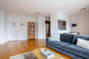 Midtown 1br w gym elevator nr Rockefeller Ctr NYC-1401