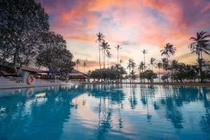 Pegasus Reef - A Beach Resort in Colombo - 乌斯维塔克伊亚瓦