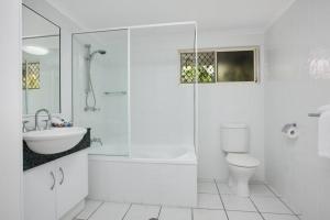 Absolute beachfront apartment