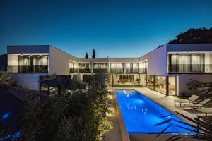 Villa Osea 40 m2 pool, sauna, 4 en-suite bedrooms