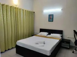 Beautiful Private Room in Villa - Mālūr