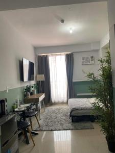 Nature Inspired Cozy Studio Rooms Mandaluyong Near Edsa Shaw Shangri-La Megamall at F Residences