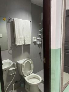 Nature Inspired Cozy Studio Rooms Mandaluyong Near Edsa Shaw Shangri-La Megamall at F Residences