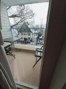 Peaceful Apartment-3 Zi, Loggia & Garden in Blankenese