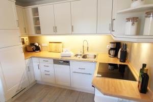 COZY COTTAGE am Dorfteich - Bi Kiar 2a