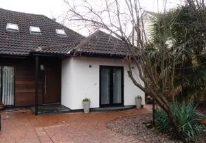 Stunning guest house in Frenchay - 温特伯恩