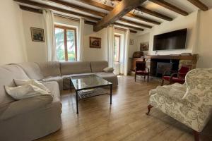 Villas Luxurious Villa in Cazaubon with Swimming Pool : photos des chambres