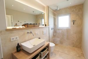 Moin August - Osetal 10, App 1