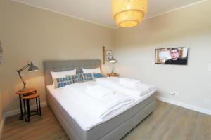 Moin August - Osetal 10, App 1