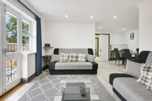 Elegant Penthouse Long Term Ascot Nearby - Chobham