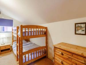 2 Bed in Abergavenny 90235