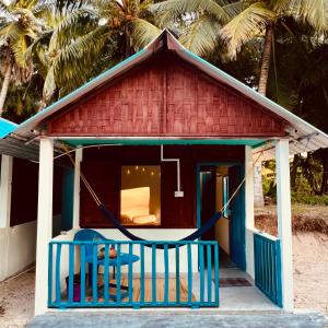 Blue Sea Restaurant & Bungalows
