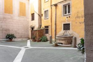 Stunning Center Rome Apartment