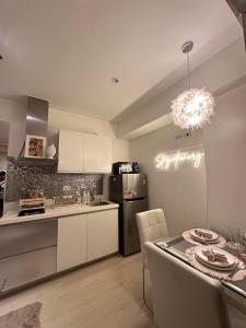 Azure Urban Resort Residences - Staycationary Miami 1210