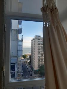 Descanso a Pasos del Mar a 1 cuadra de Guemes 3 Amb con Cohera Cubierta Especial para Familias