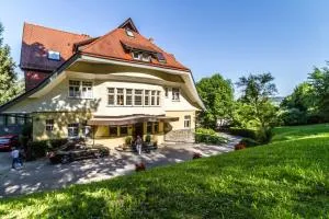 Hotel Villa Elben Lörrach bei Basel - 伊兹林根