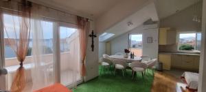 Josephs Apartments by the sea