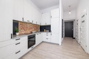 Spacious, 2 Bedrooms Apartment Cracow City Centre by Noclegi Renters