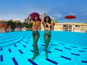 Colostrai Hotel Club