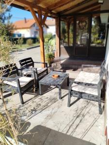 A house, free parking, sauna