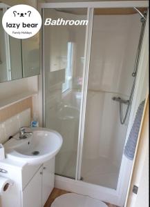 Charming 3-Bed Holiday Home in Poole Rockley Park