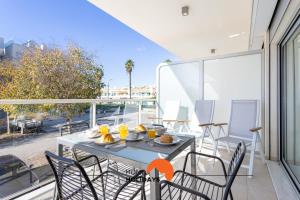 #200 Panoramic Flat by Home Holidays