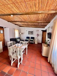Baywatch Paternoster - The Cottage