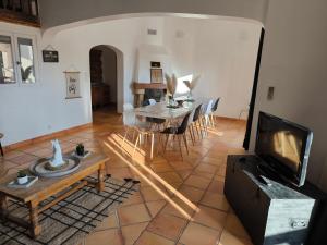 Lescale au soleil 2 à 16 personnes