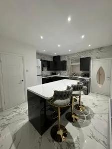 Luxury Travis House - Brierfield
