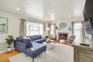 Less Than 1 Mi to Midtown Pet-Friendly Home in Reno! - Verdi
