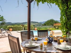 Spacious villa with private swimming pool