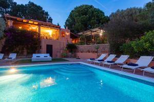 Villa in San Rafael Sleeps 12