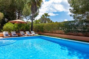 Villa in San Rafael Sleeps 12