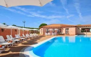 ISA-Residence with swimming-pool in Vignola Mare, apartments with air conditioning and private outdoor area - Aglientu