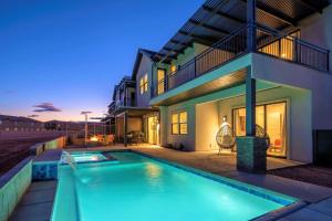 64| Pool Oasis at Ocotillo Springs with Private Pool