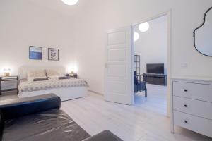 Kalvin 2BDR Apartment with AC