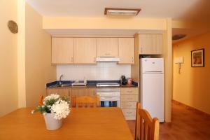 Ático con piscina en excelente urbanización by Hometels