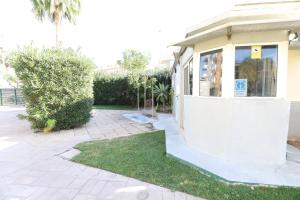 Ático con piscina en excelente urbanización by Hometels