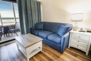 Beachfront Exploration Oceanfront King Room 1st Fl
