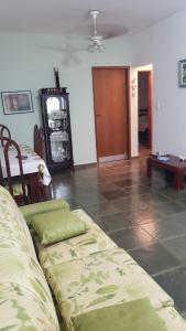 Apto Praia de Maranduba Ubatuba