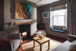 Fourteen Providence Place, Calstock, Cornwall, self catering cottage - Rumleigh