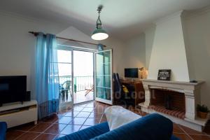 Sunset Apartment by ACasaDasCasas