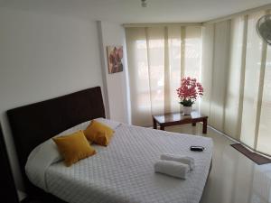 Apartamento amplio con piscina, hermosa vista a la ciudad de San Gil